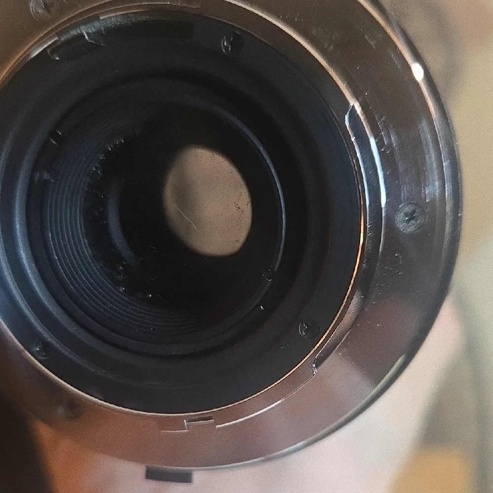Source Unknown Black Camera Lens with Case